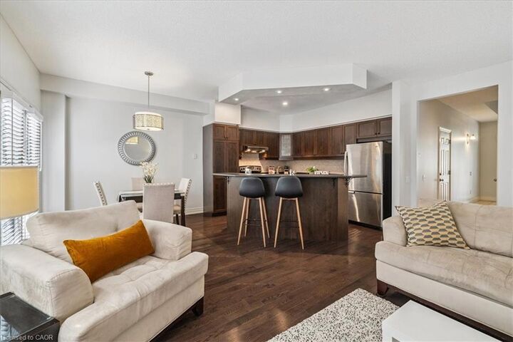 Property Photo:  5080 Fairview Street 72  ON L7L 7G2 