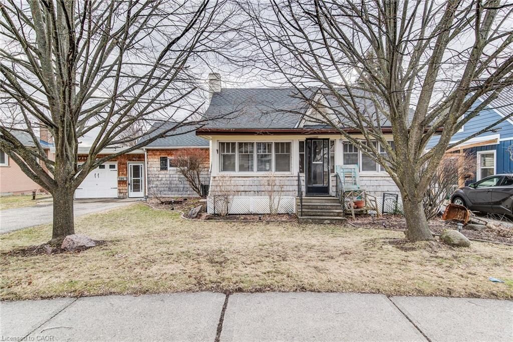 Property Photo:  186 Norwich Avenue  ON N4S 3V6 