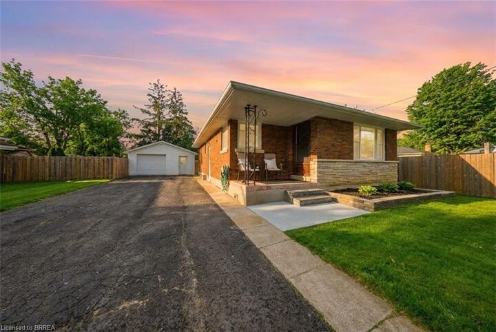 Property Photo:  10 Rutherford Street  ON N0E 1A0 