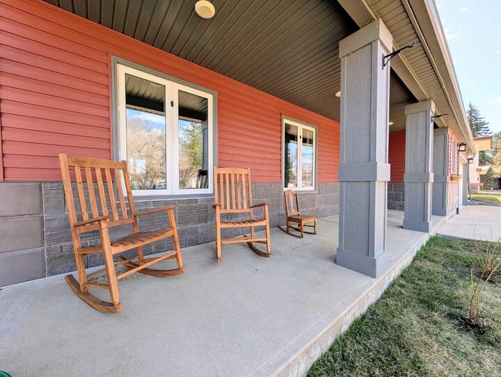 Property Photo:  317 9 Street NE  AB T0G 2A2 