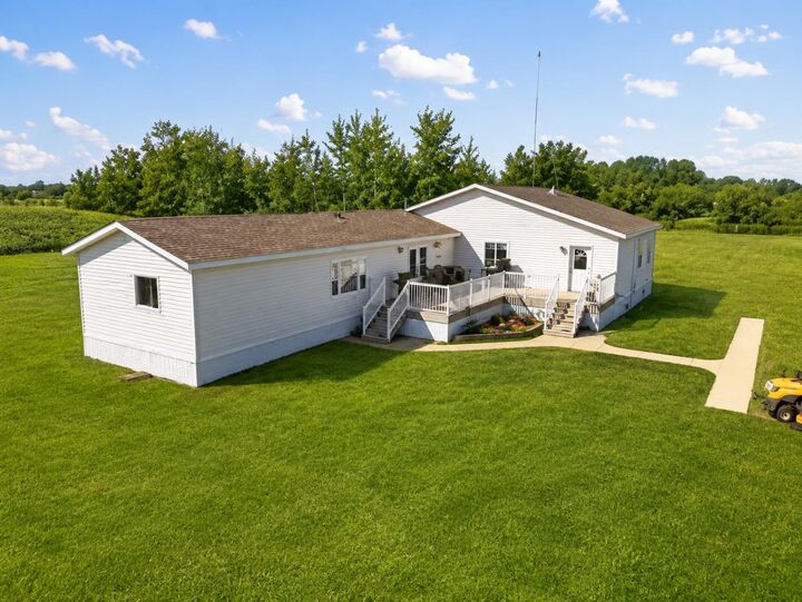 Property Photo: 15137 Twp 1052 AB T0H 2H0