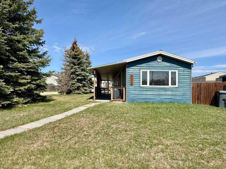 Property Photo:  5112 64 Avenue  AB T4J 1E2 