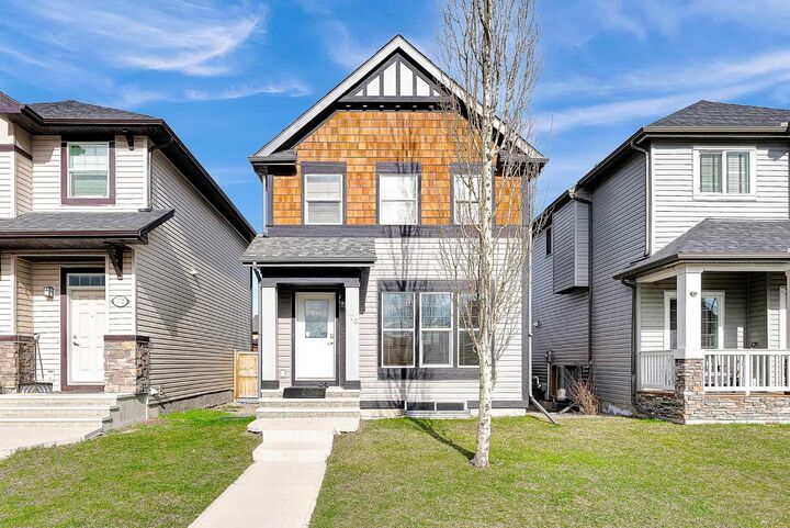 176 Skyview Point Green NE — photo 1
