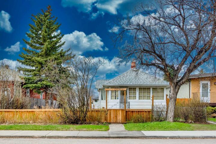 Property Photo:  7421 21A Street SE  AB T2C 0W1 