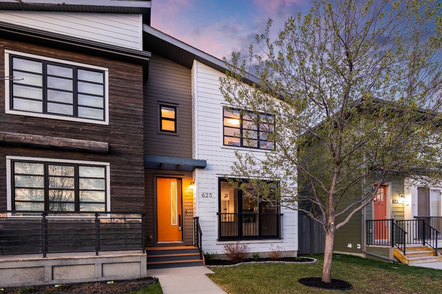 Property Photo:  623 Walden Drive SE  AB T2X 0Z5 