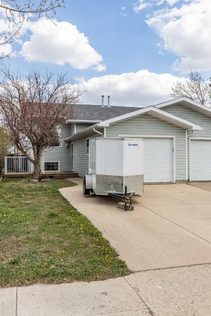 Property Photo:  12 Main Street N  AB T0J 2P0 