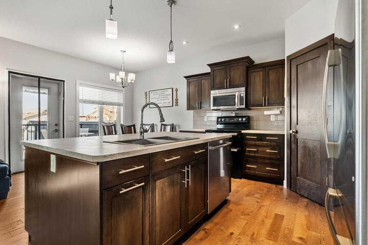 Property Photo:  59 Reynolds Road  AB T4S 0L8 