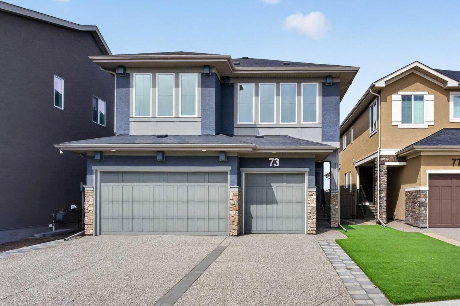Property Photo:  73 Rockyvale Green NW  AB T3G 0G4 