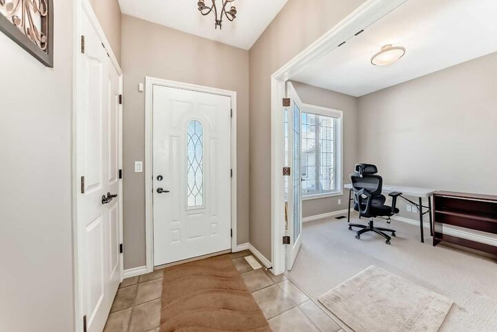 Property Photo:  8 Filbert Close  AB T4S 2L2 