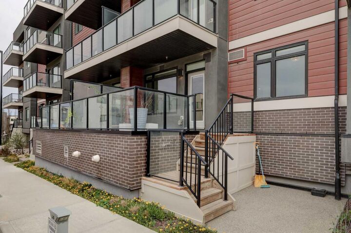 Property Photo:  214 Sherwood Square NW 110  AB T3R 1T6 