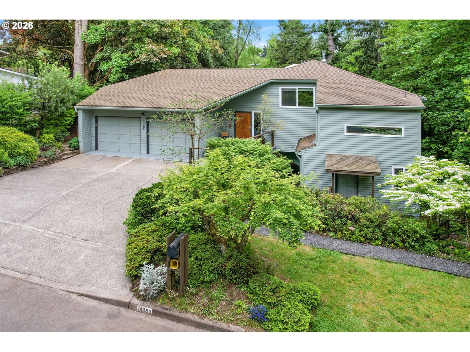 Property Photo: 14485 Rainbow Dr OR 97035