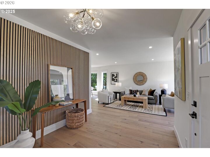 Property Photo:  4750 N Kerby Ave  OR 97217 