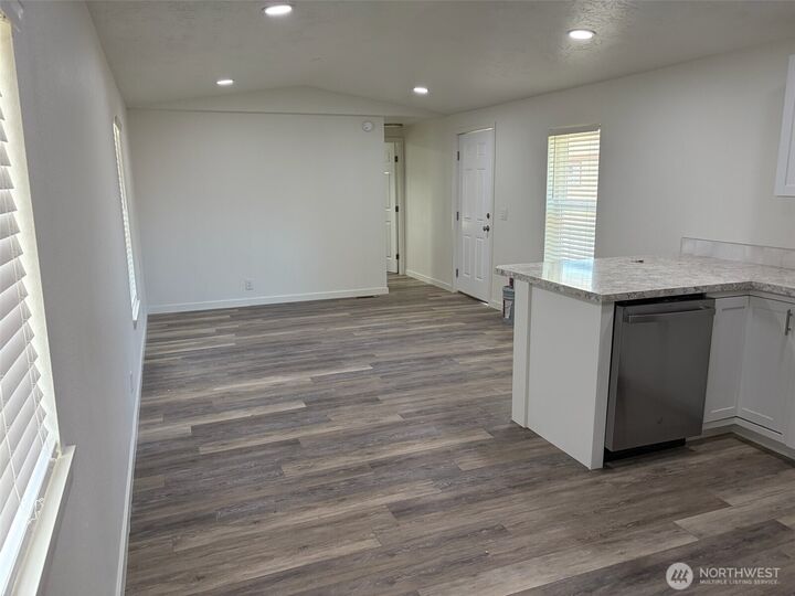 Property Photo:  3010 W Peninsula Drive 77  WA 98837 