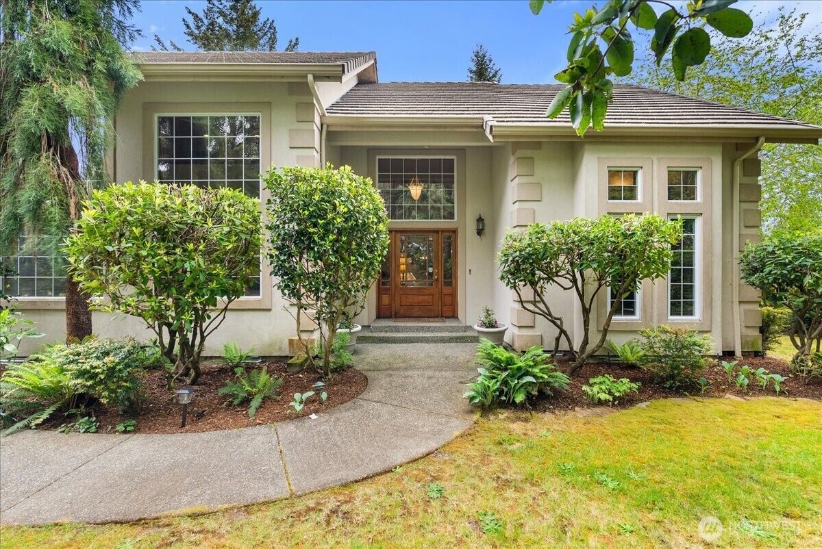 Property Photo:  121 E Sterling Dr  WA 98524 