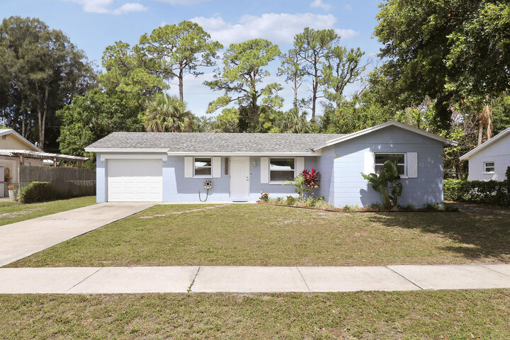 Property Photo:  1625 40th Avenue  FL 32960 