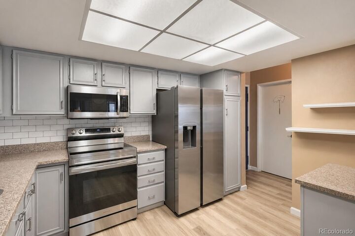 Property Photo:  14091 E Marina Drive 304  CO 80014 
