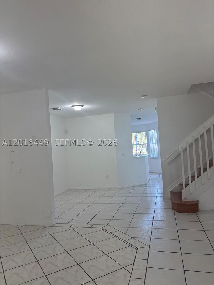 Property Photo:  8525 SW 165th Pl 8525  FL 33193 
