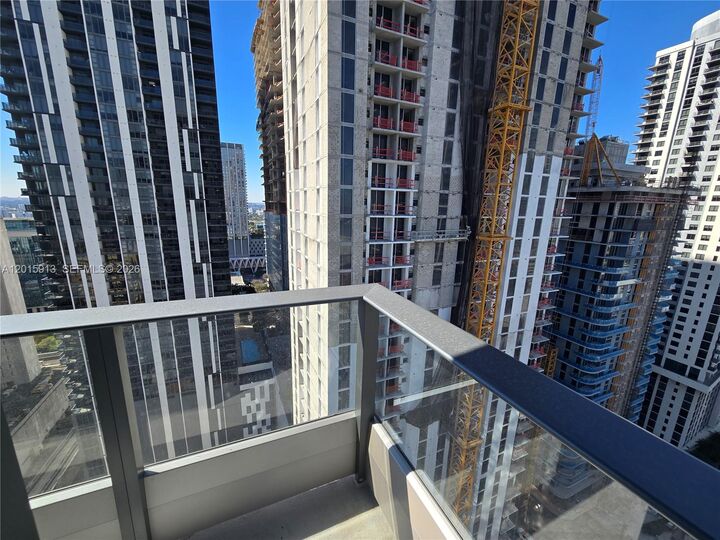 Property Photo:  121 NE 5 St 2908  FL 33132 