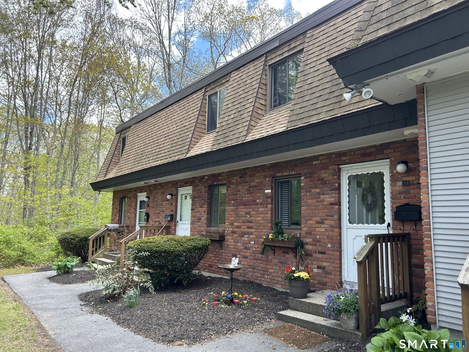 Property Photo:  11 King Arthur Drive 5A  CT 06357 