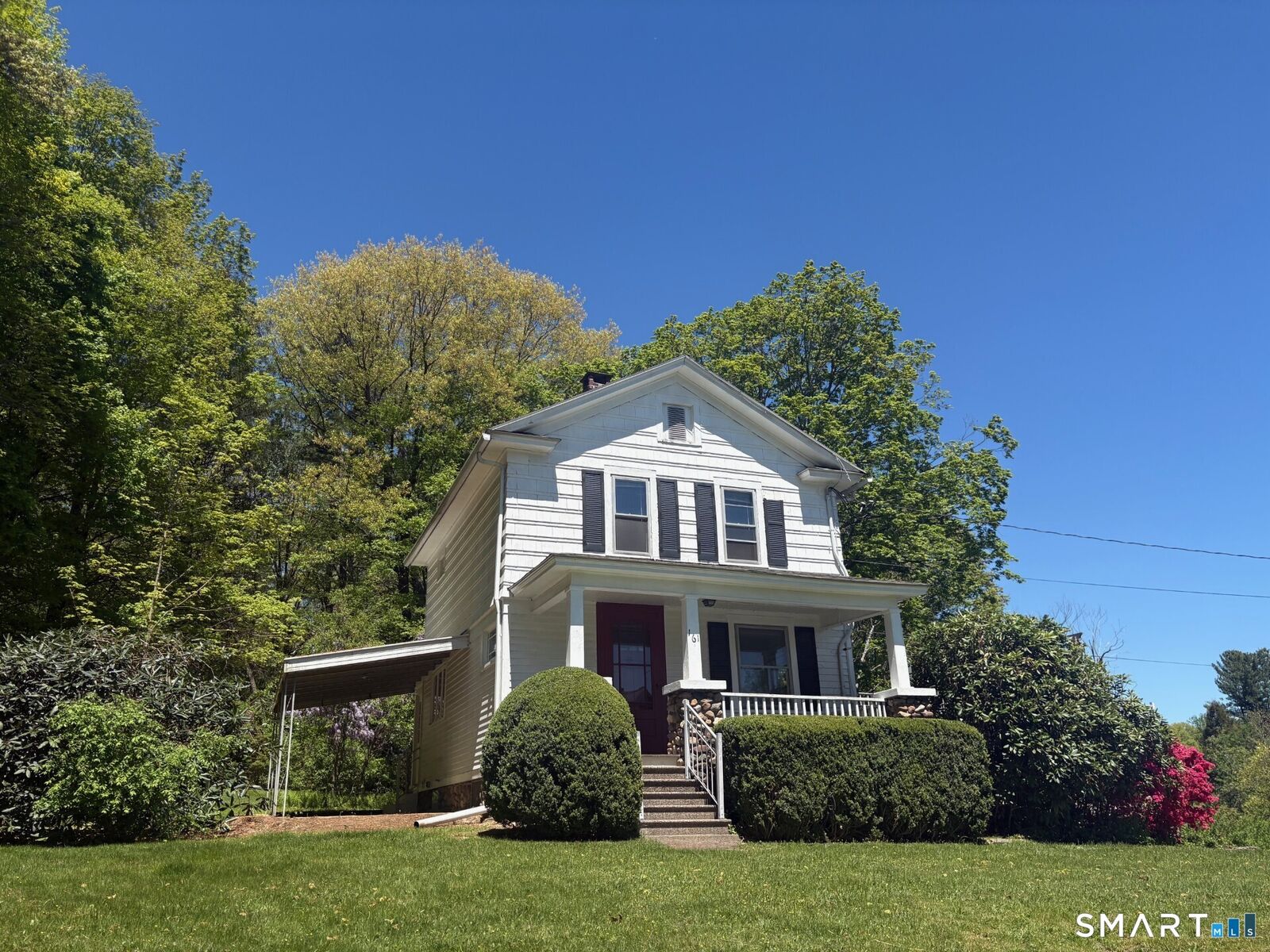 Property Photo:  161 School Street  CT 06444 