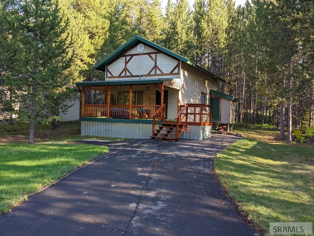 Property Photo:  4010 Coyote Road  ID 83429 