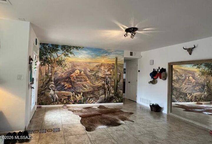 Property Photo: 4431 N Swan Road AZ 85718