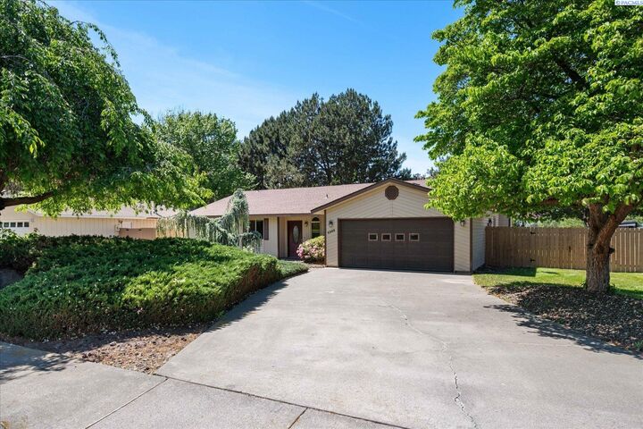 Property Photo:  2365 Michael Avenue  WA 99352 
