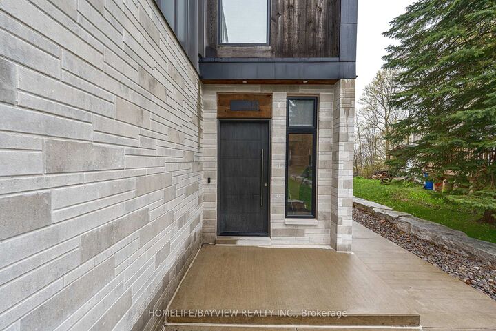 Property Photo: 16 Windsor Drive ON L4A 7X3