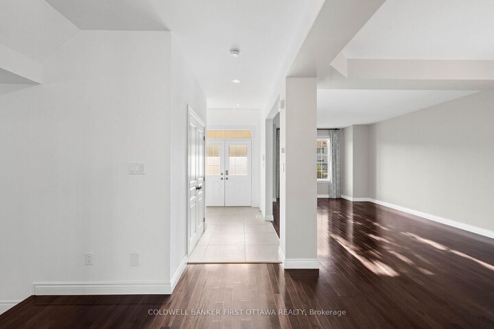 Property Photo:  441 Blackleaf Drive  ON K2J 5S7 