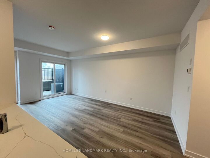 3 Bancroft Lane 219 — photo 1