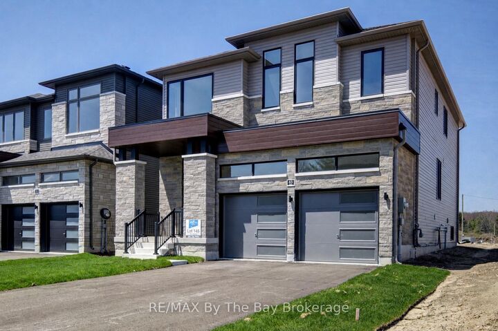63 Rosanne Circle — photo 1