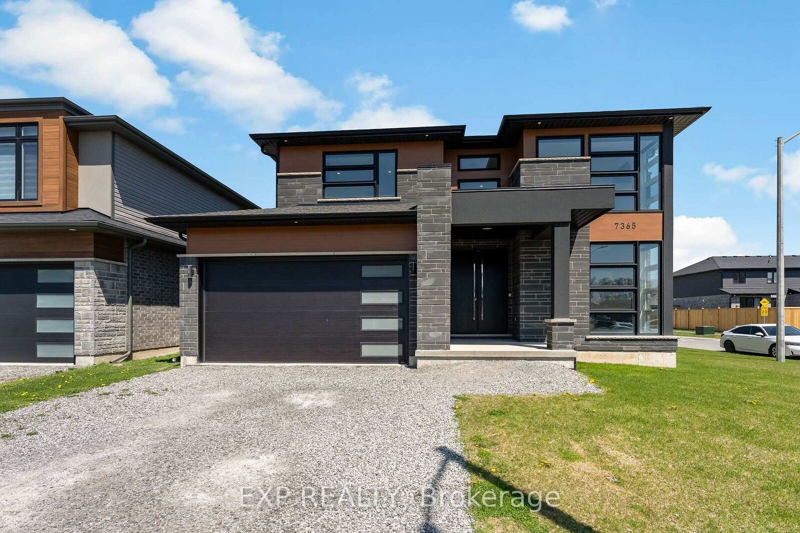 Property Photo: 7365 Jonathan Drive ON L2H 3T3