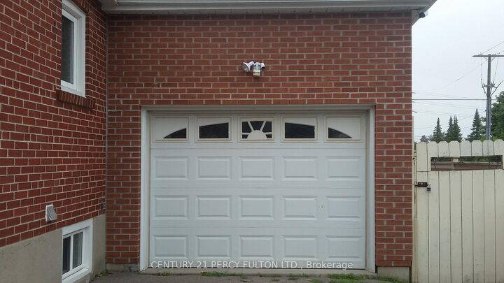 Property Photo: 66 Acton Avenue ON M3H 4H1