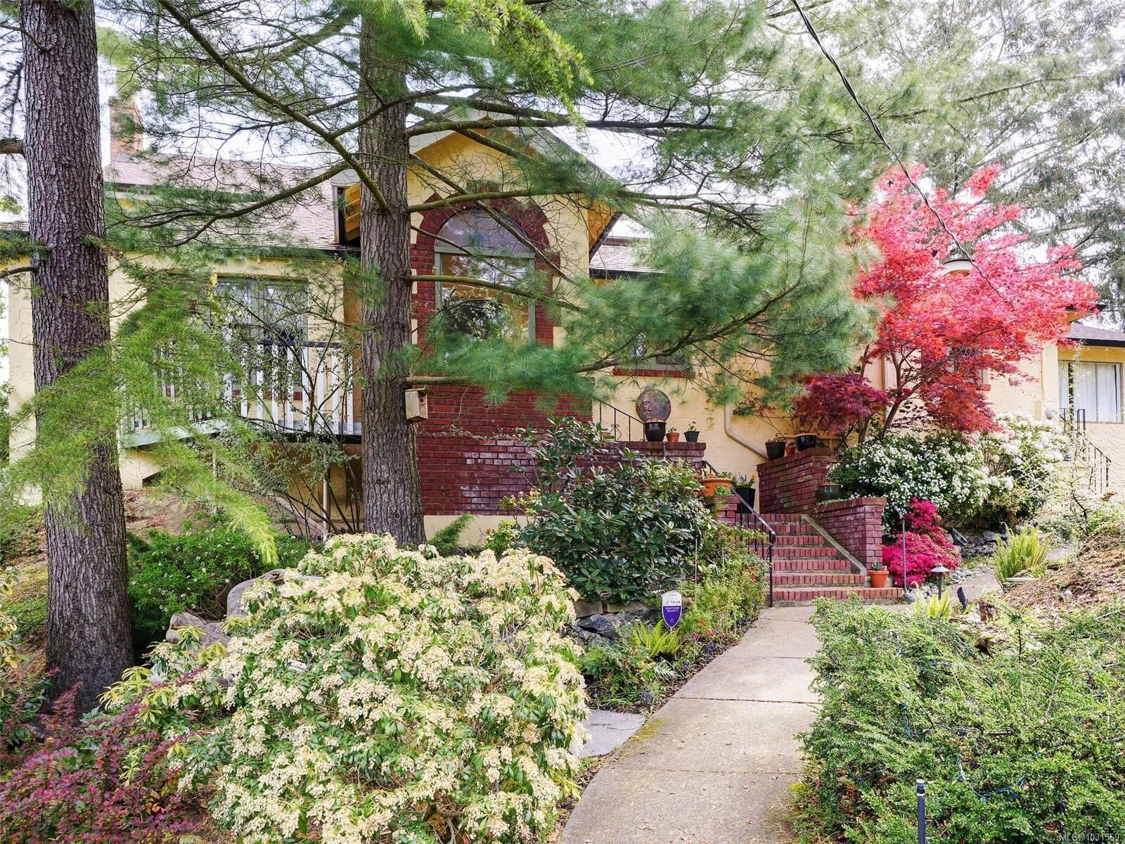 Property Photo:  1019 Terrace Ave  BC V8S 3V2 