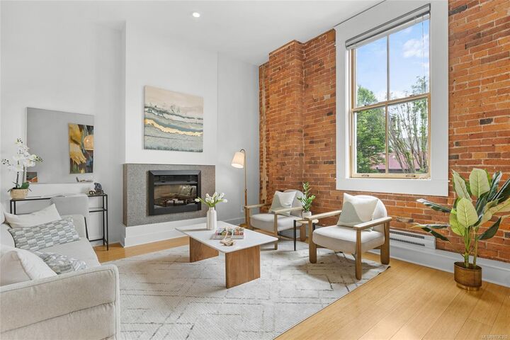 Property Photo:  610 Johnson St 203  BC V8W 1M4 