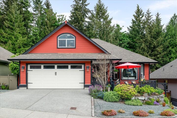 Property Photo:  3319 Cook St  BC V0R 1K2 