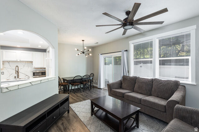 Property Photo:  182 E Daisyfield Dr  UT 84020 