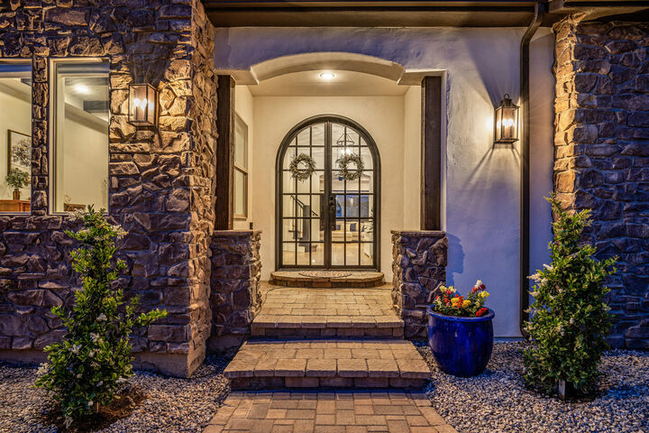 Property Photo:  2817 E Amaranth Dr  UT 84770 
