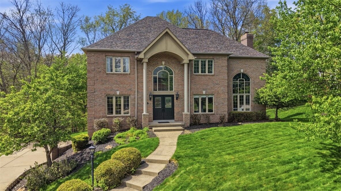 Property Photo: 702 Rustic Ridge Dr PA 16066