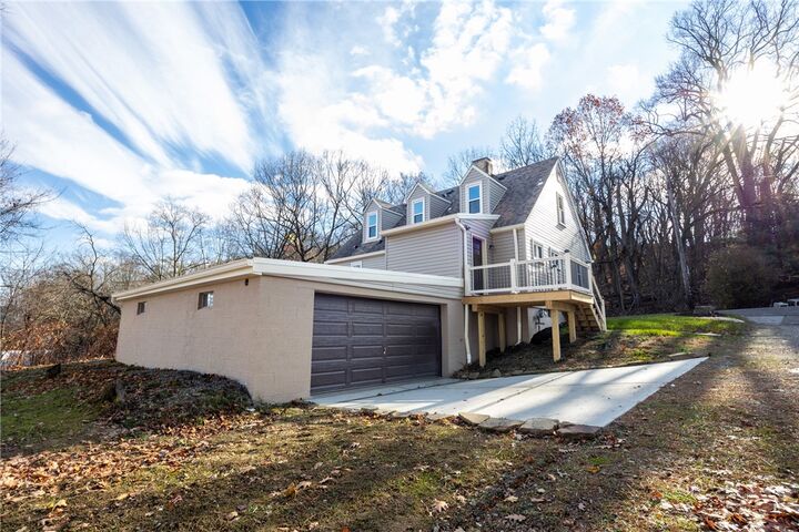 Property Photo:  5 N Park Rd  PA 15229 