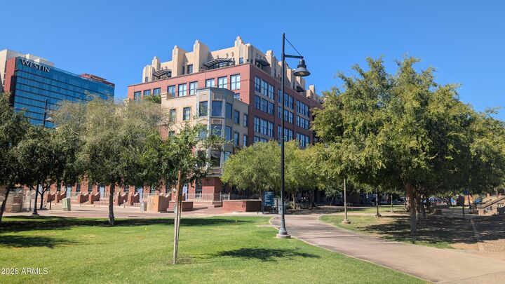 Property Photo: 21 E 6th Street 518 AZ 85281