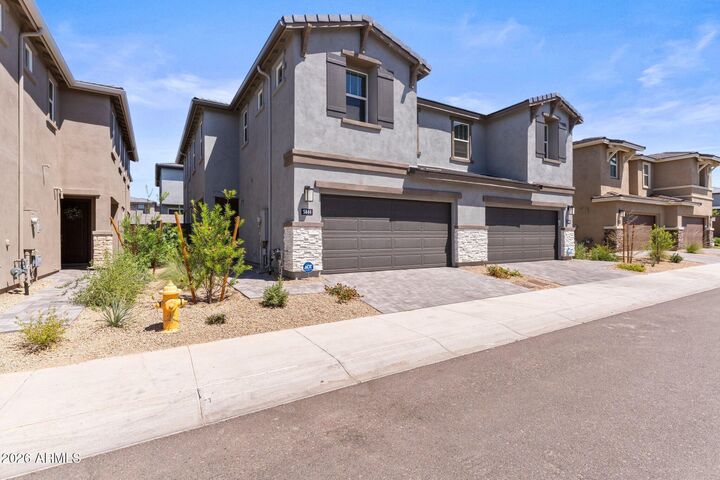 Property Photo:  5844 E Covey Lane  AZ 85054 