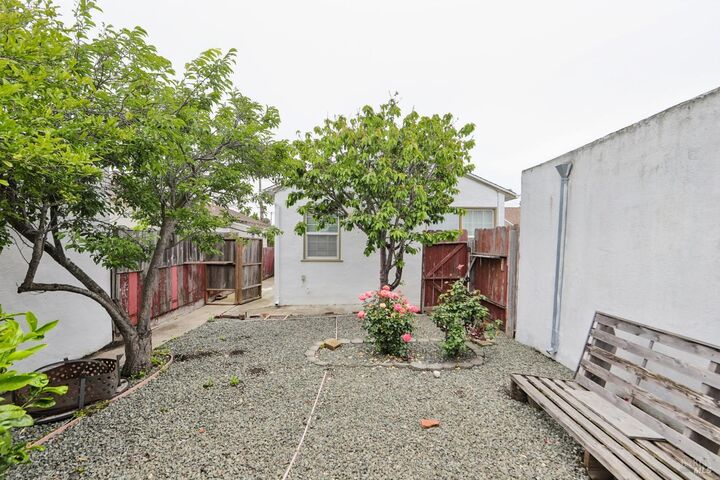 Property Photo:  1507 Oscar Street  CA 94804 