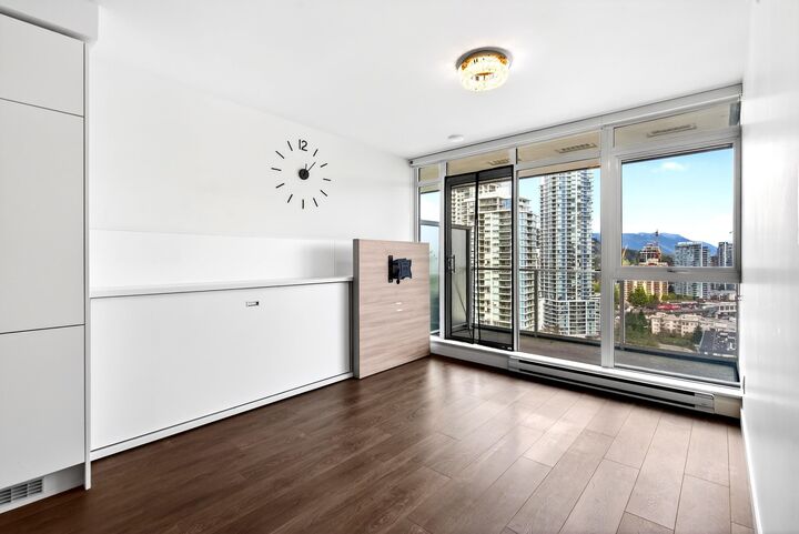 Property Photo:  525 Foster Avenue 2206  BC V3J 0H6 