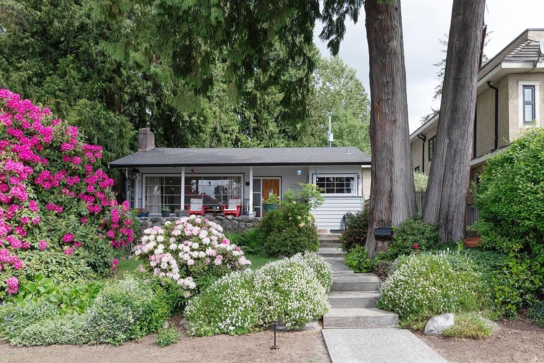 Property Photo:  322 E 25th Street  BC V7N 1A3 