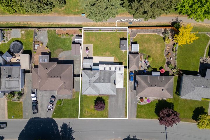 Property Photo:  45741 Berkeley Avenue  BC V2P 3N1 