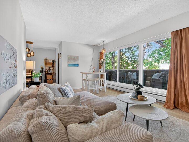 391 E 7th Avenue 304 — photo 1