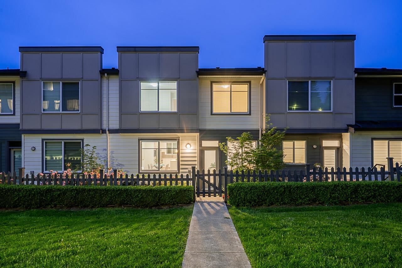 Property Photo:  15665 Mountain View Drive 69  BC V3S 0C6 