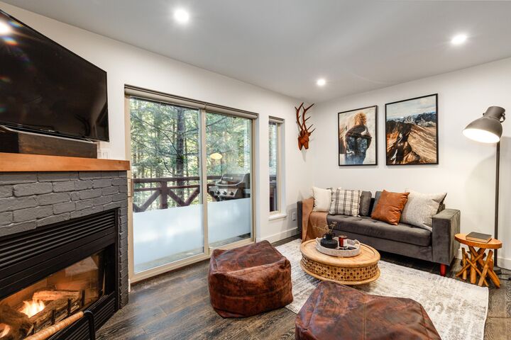 Property Photo:  3070 Hillcrest Drive 113  BC V8E 0V1 