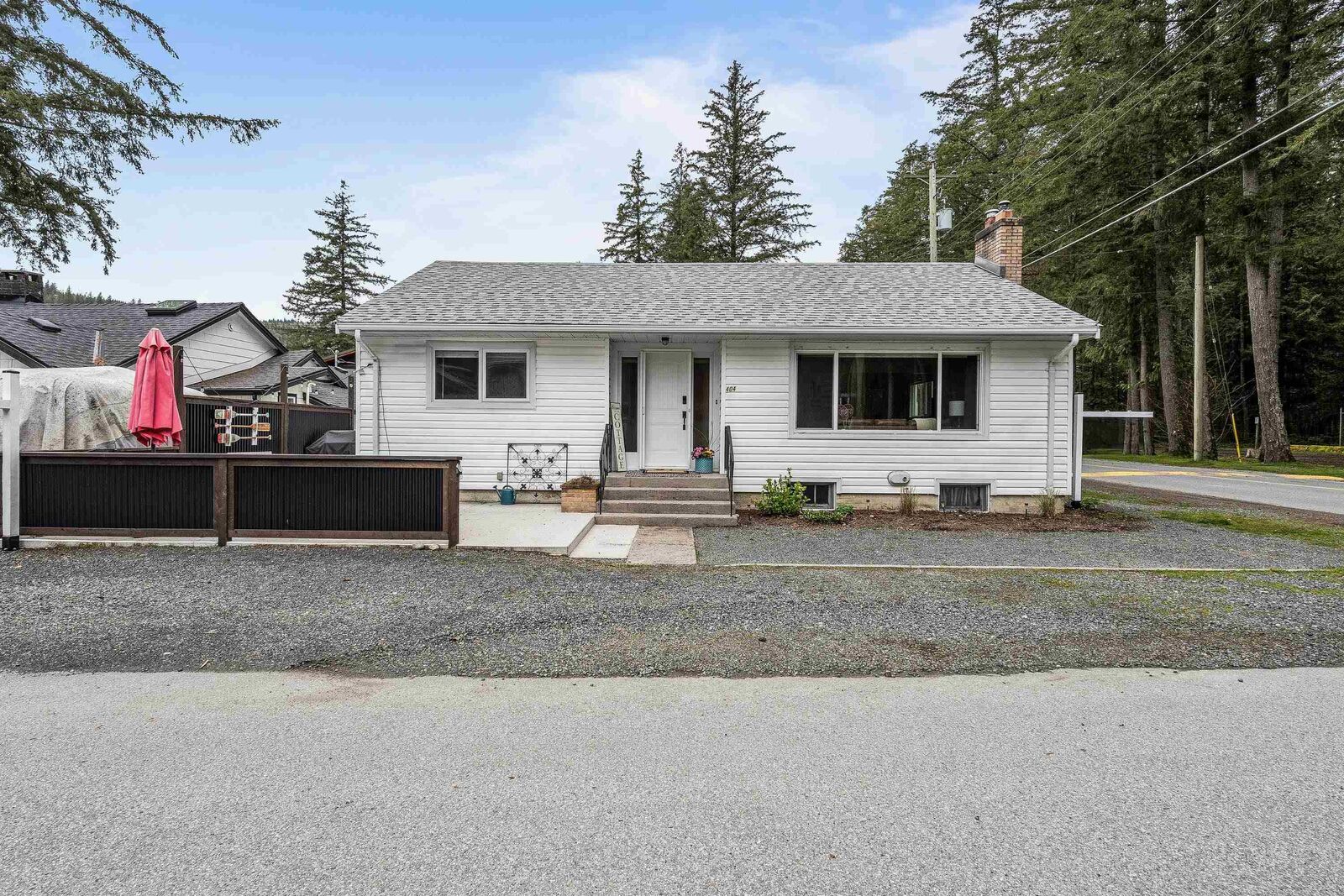 Property Photo:  404 Birch Street  BC V2R 4Z3 